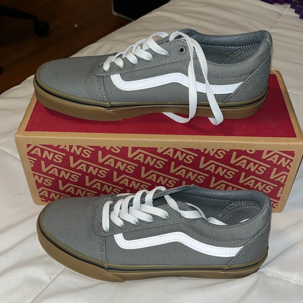Vans Gum Pewter lace up